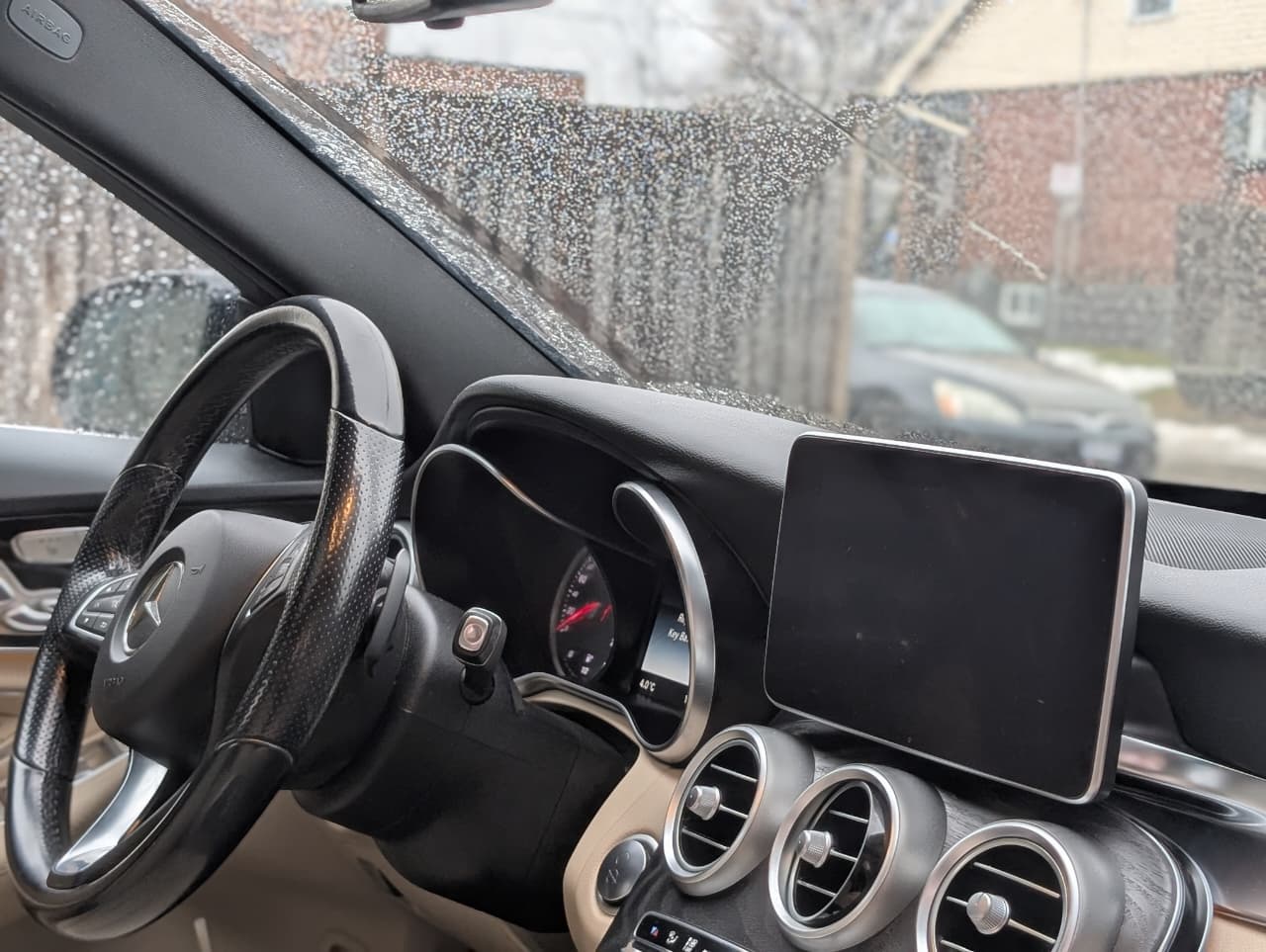 dd323ea7-c7d1-4e47-9b8b-315430cfbec9