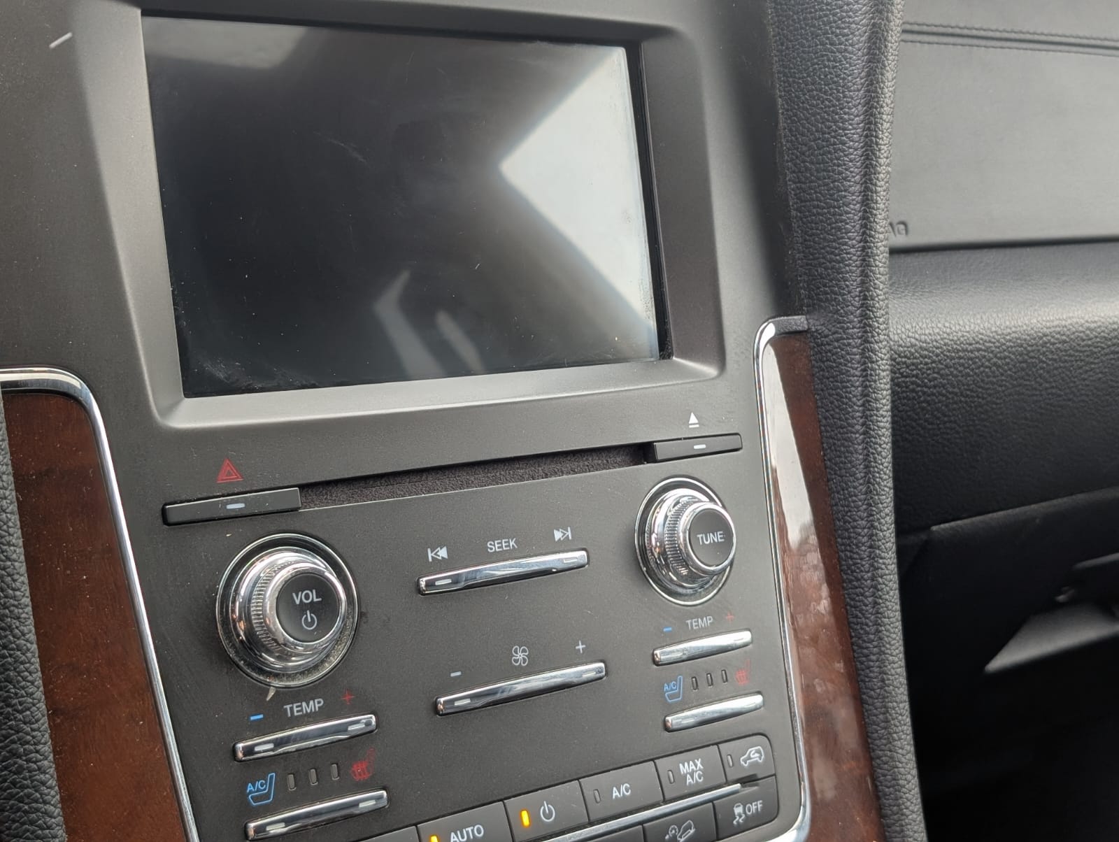 d7326f0e-b281-44b4-a4e4-022a51094c38