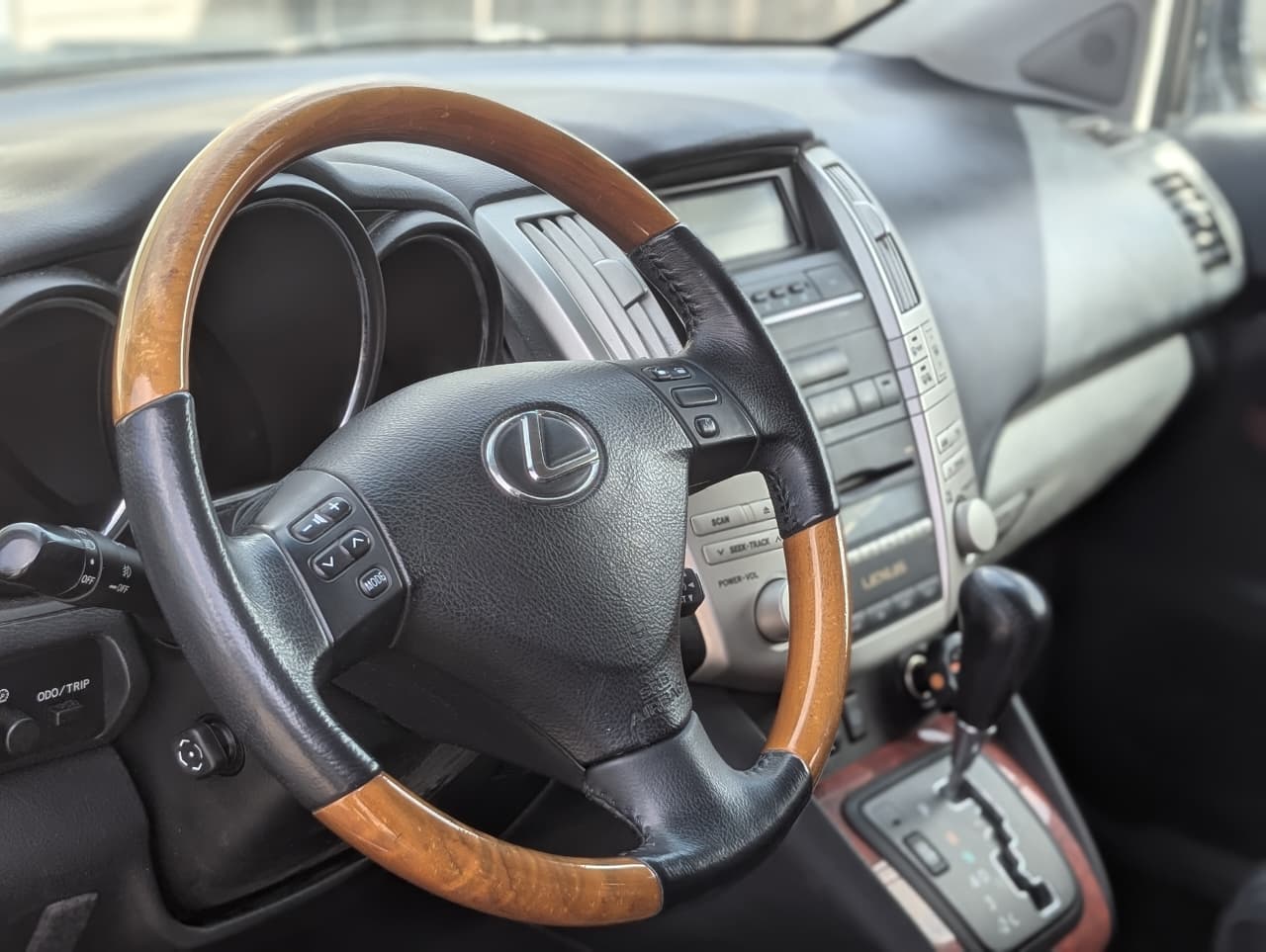 8b445a8a-1717-4da7-b93c-6a714380f777