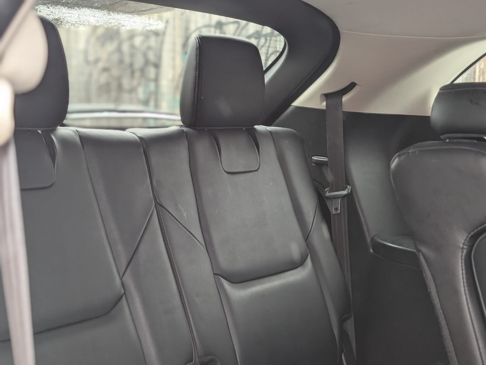 c8d87308-3808-4fbe-a241-fbb4379a6068