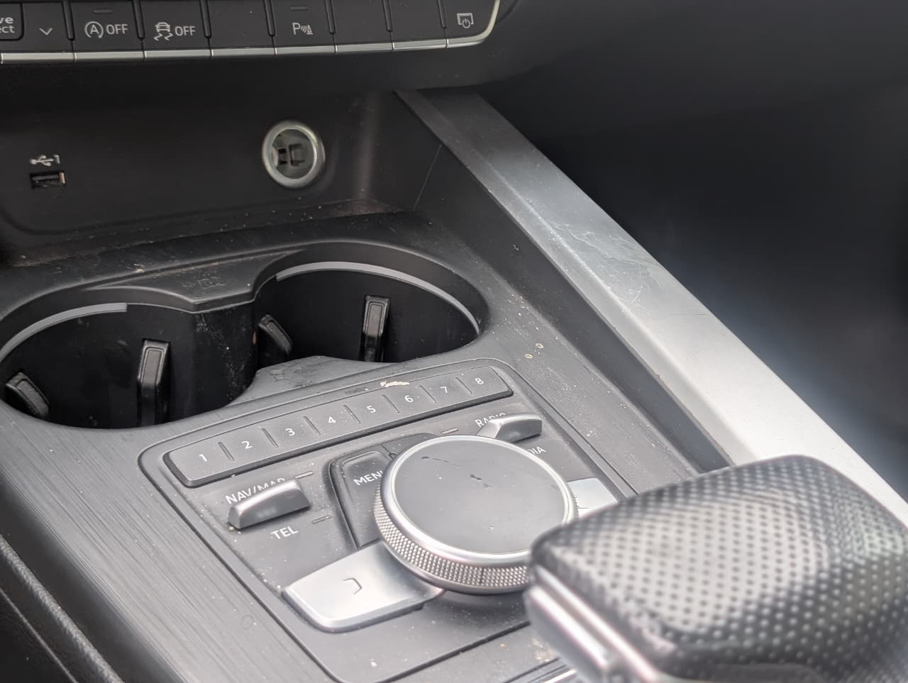 e8369167-29d8-4404-b169-0580c7953dd7