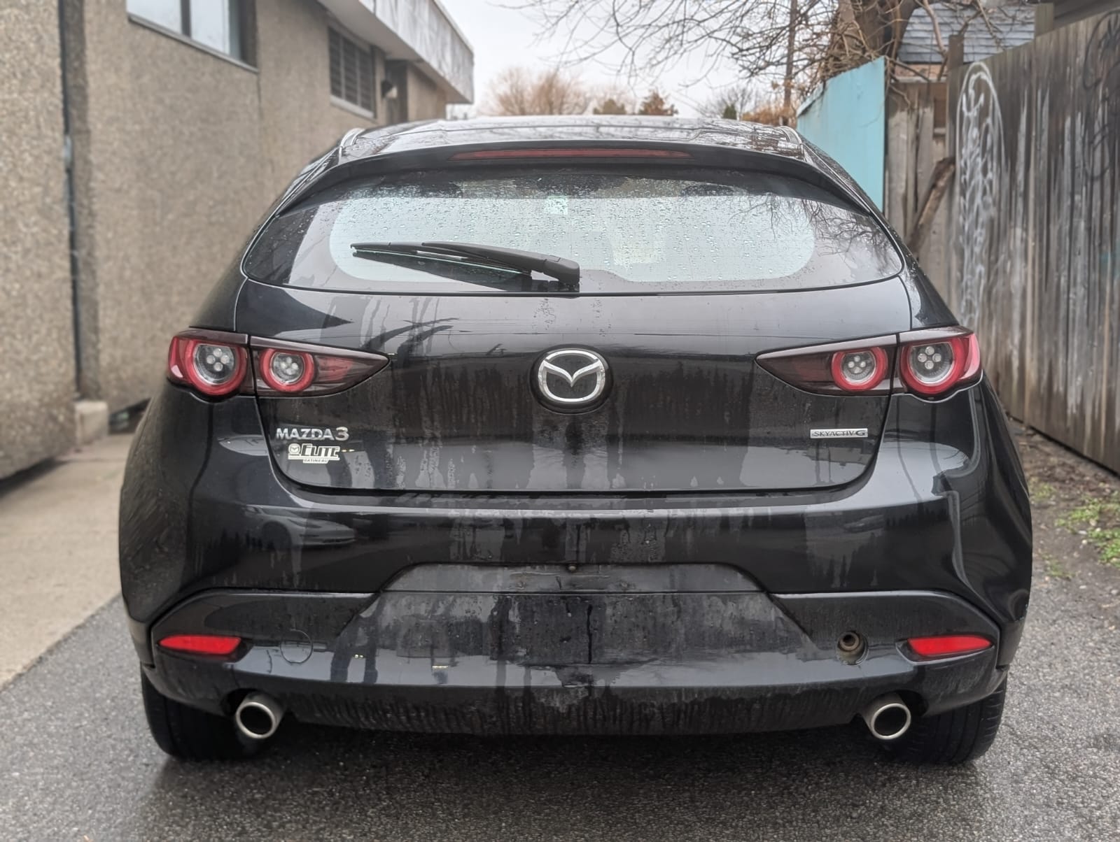 1ef851bc-bebf-4763-99c8-59b5861d179b