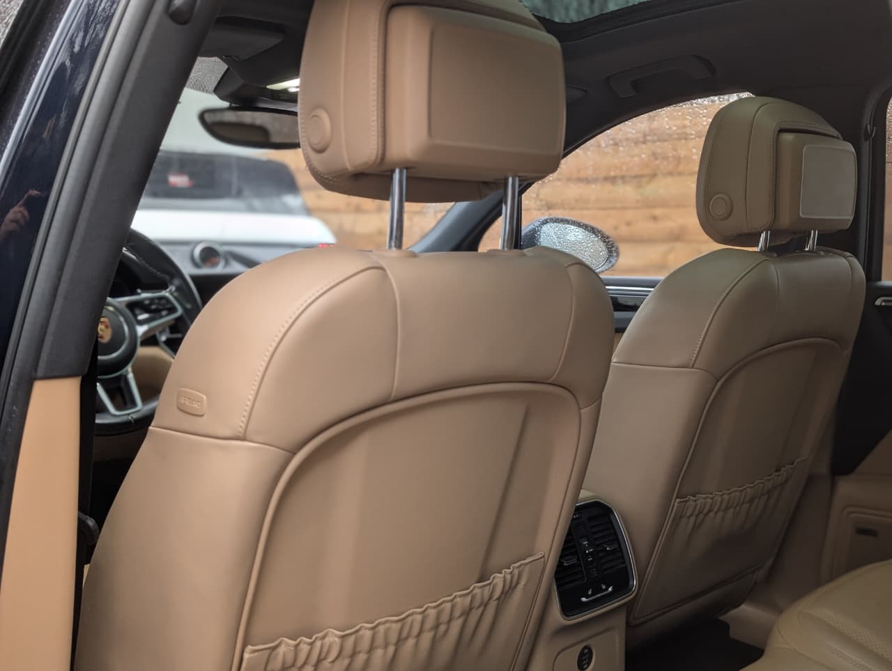 c7d96c7a-dae0-4c59-87d8-b9c0ddd6496e