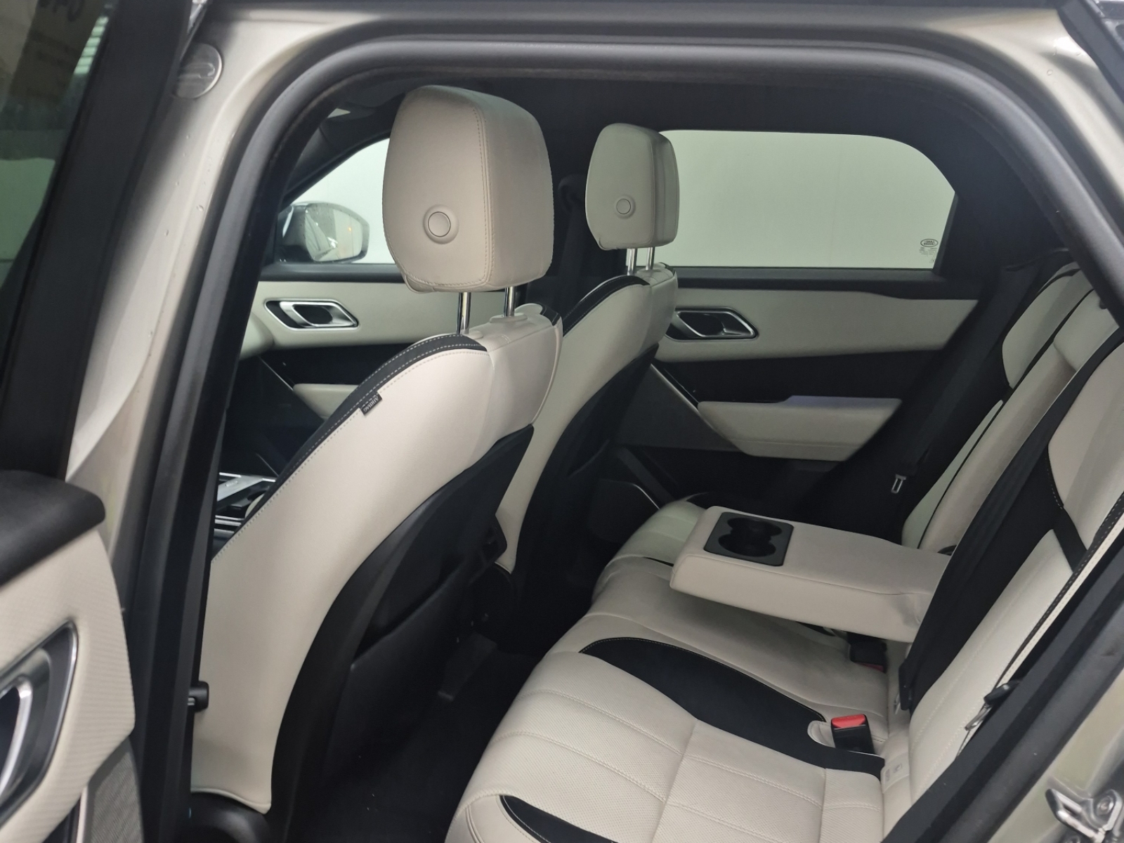 opln_19a536_12782336-42fe-45bd-b9e3-cd46253dd930_12782336-42fe-45bd-b9e3-cd46253dd930_9044623119c6cc21d78c