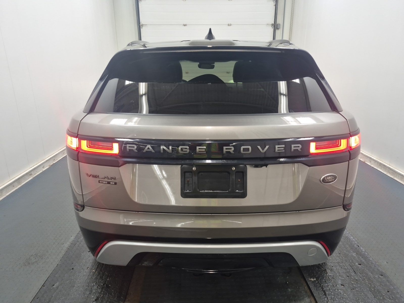 opln_19a536_ebd5ae73-2394-4f7d-ac8a-627054ba2a05_ebd5ae73-2394-4f7d-ac8a-627054ba2a05_e16e7edcccc5e17bffb4