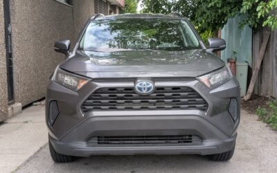 2019 Toyota RAV4 AWD Hybrid LE – Brown Boy Toys Hamilton ON